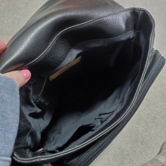 MATT & NAT Narrow Messenger Bag Briefcase Vegan Leather Press Lock Buckle Black - Picture 9 of 16